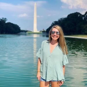 Meet your Posher, Logan